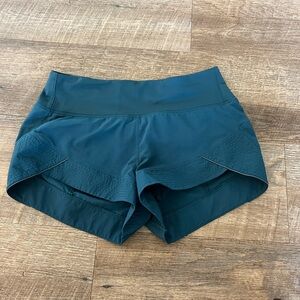 Lululemon shorts size 4